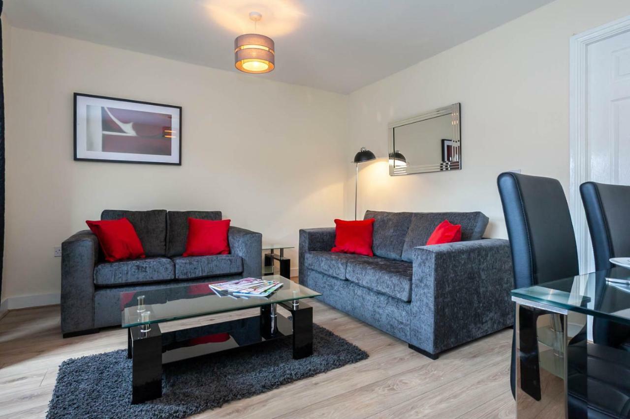 4 Bed Home, Driveway Parking Ideally Located In Latchford, Warrington - Executive St Marys House Екстериор снимка