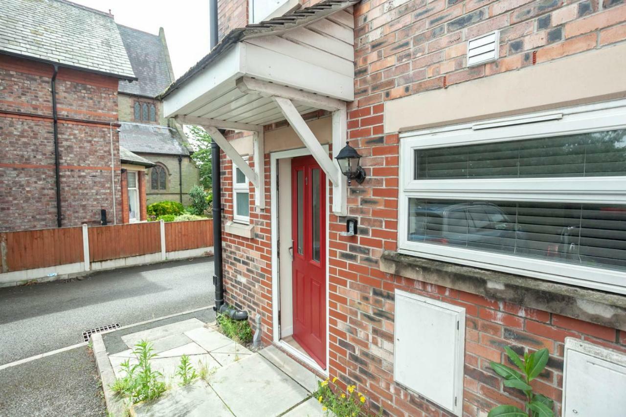 4 Bed Home, Driveway Parking Ideally Located In Latchford, Warrington - Executive St Marys House Екстериор снимка
